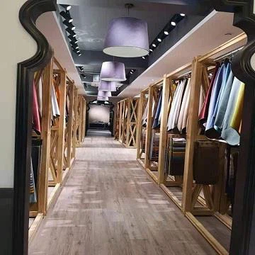 7-show room